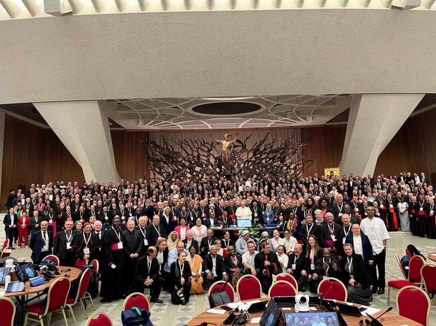 Generalversammlung der XVI. Bischofssynode in Rom